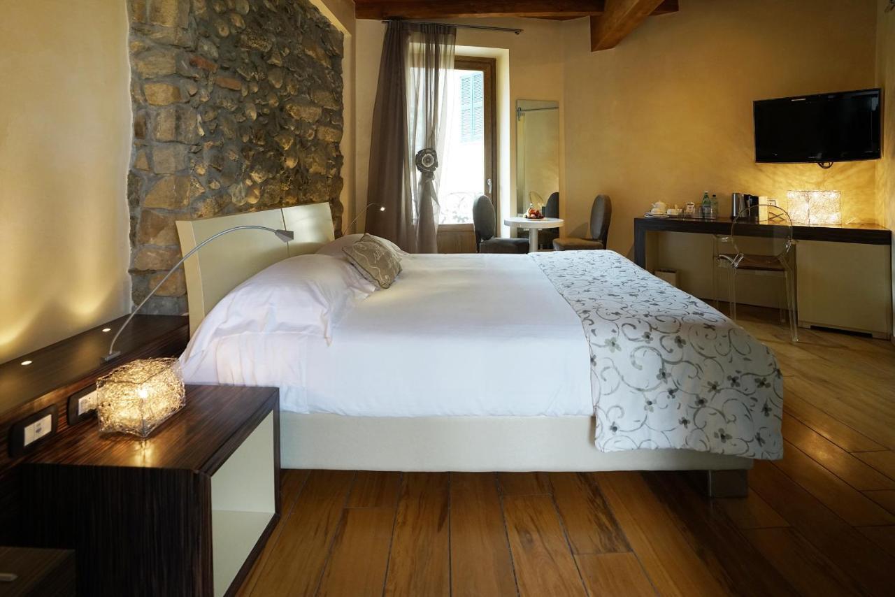 Il Portico - 1711 Luxury Guest House Arlate Exterior foto