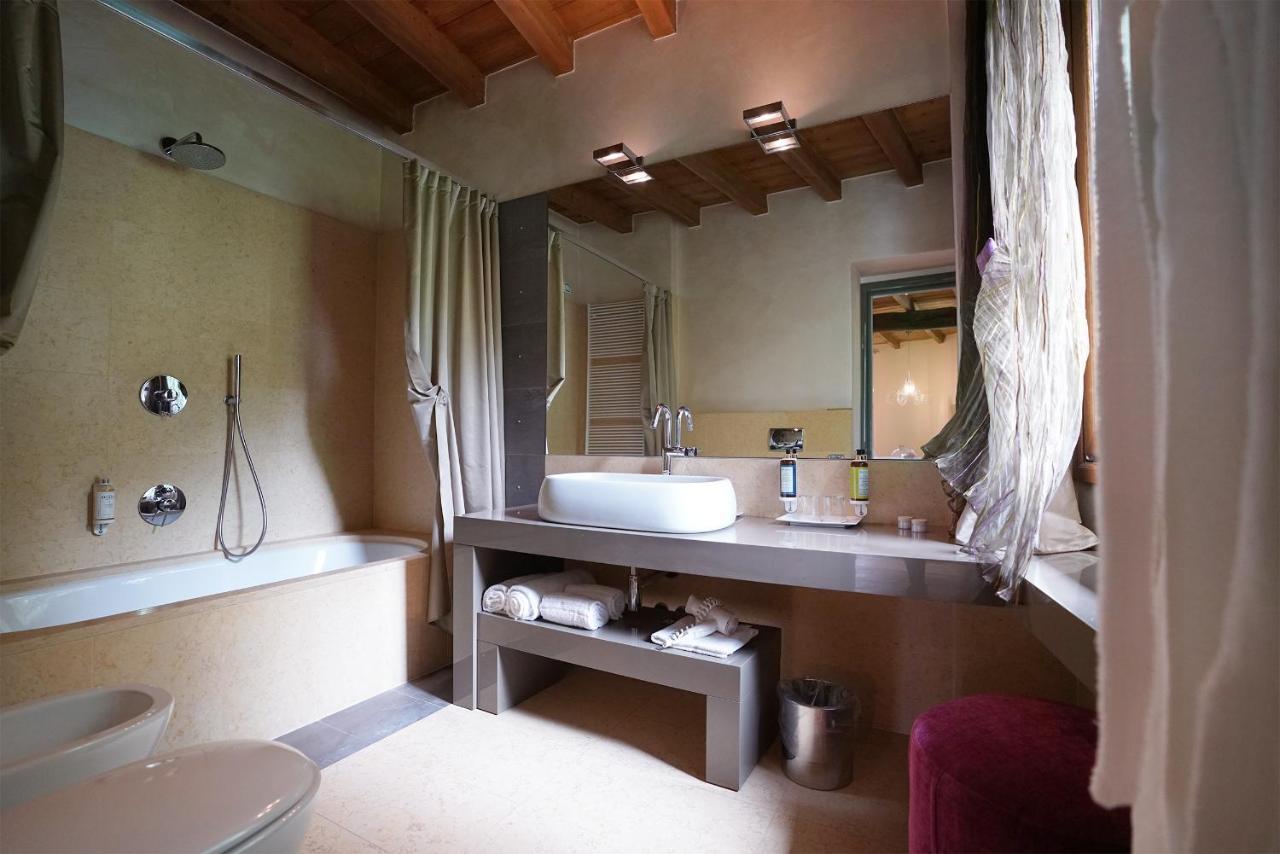 Il Portico - 1711 Luxury Guest House Arlate Exterior foto